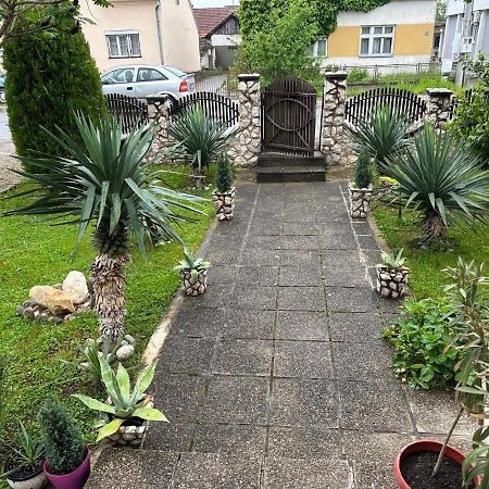 Apartman Excluziv 普里耶多尔 外观 照片