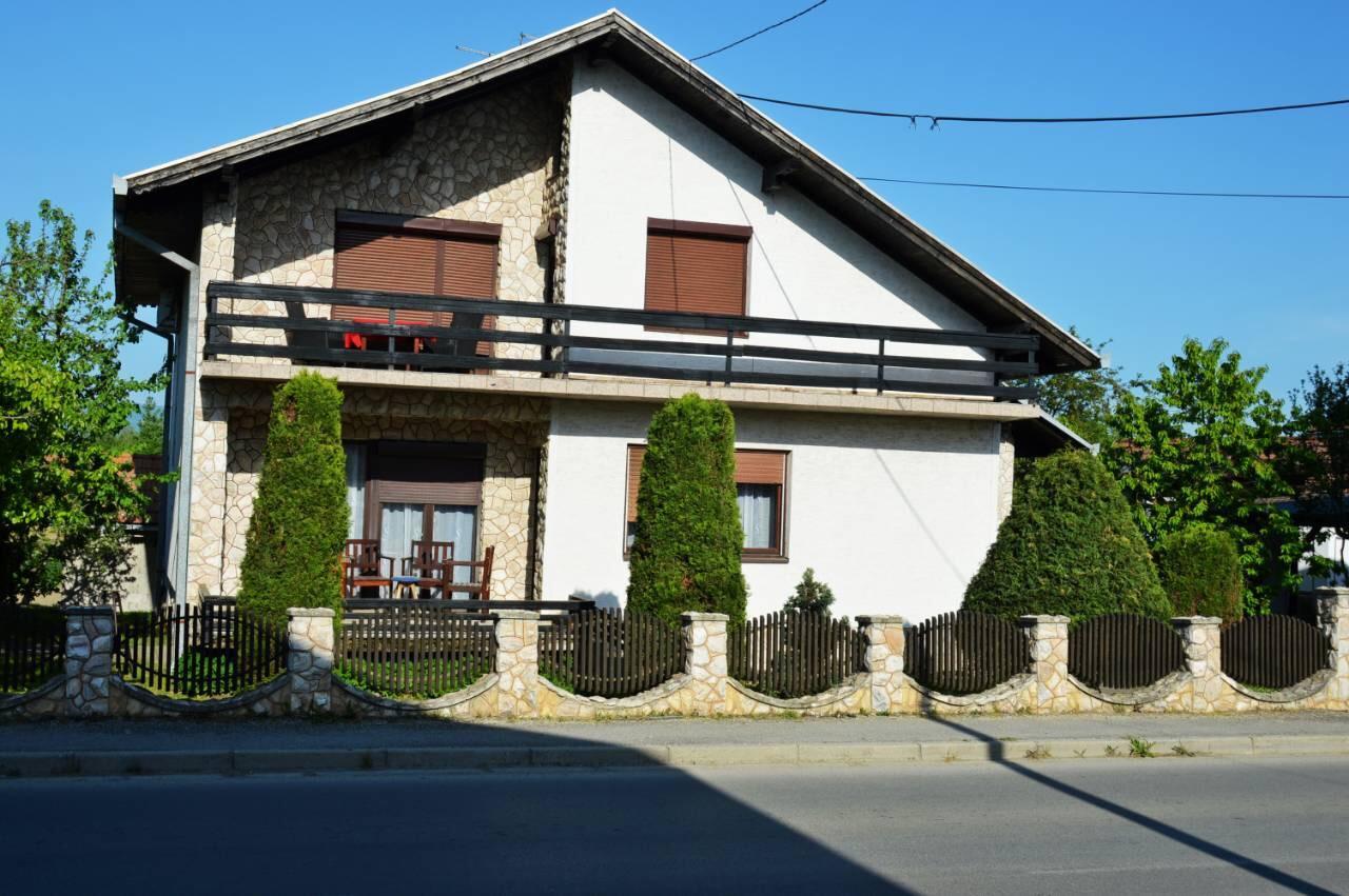 Apartman Excluziv 普里耶多尔 外观 照片